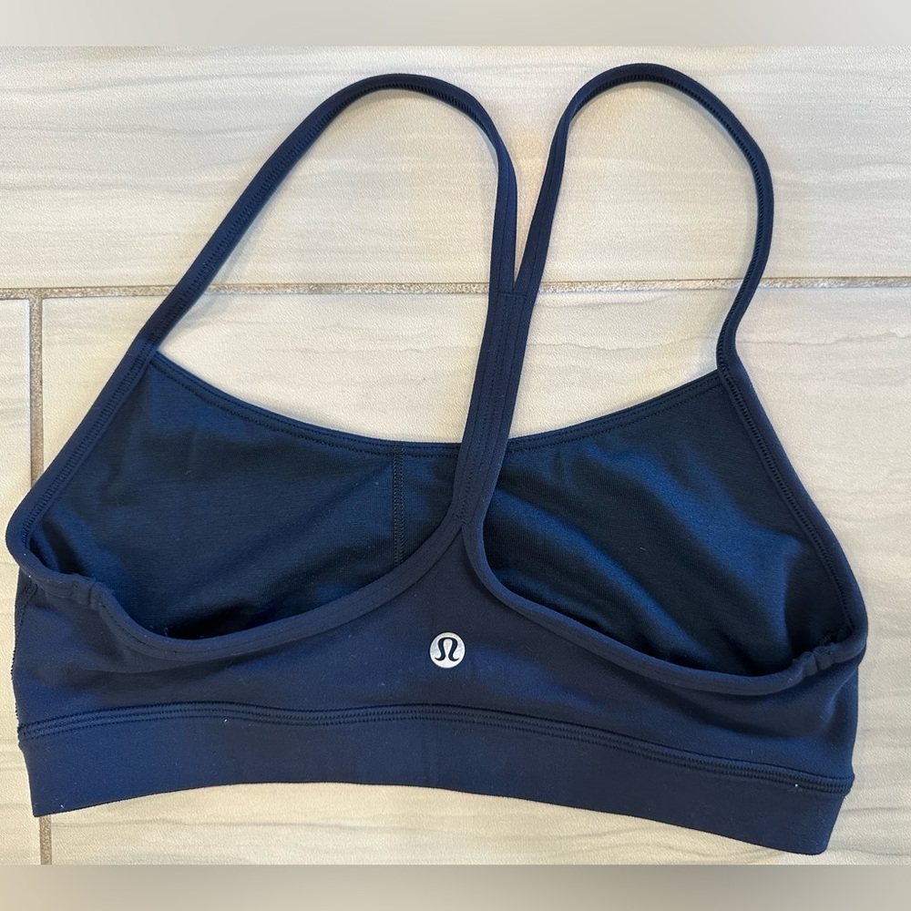 Lululemon Size 6 Top Bundle - pre-loved condition - 9 tops - Picture 9 of 12